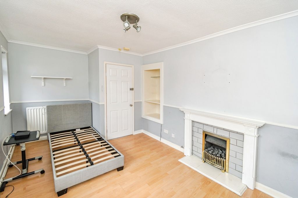 Property photo 3 of 12 Pbox-Img.Jpg