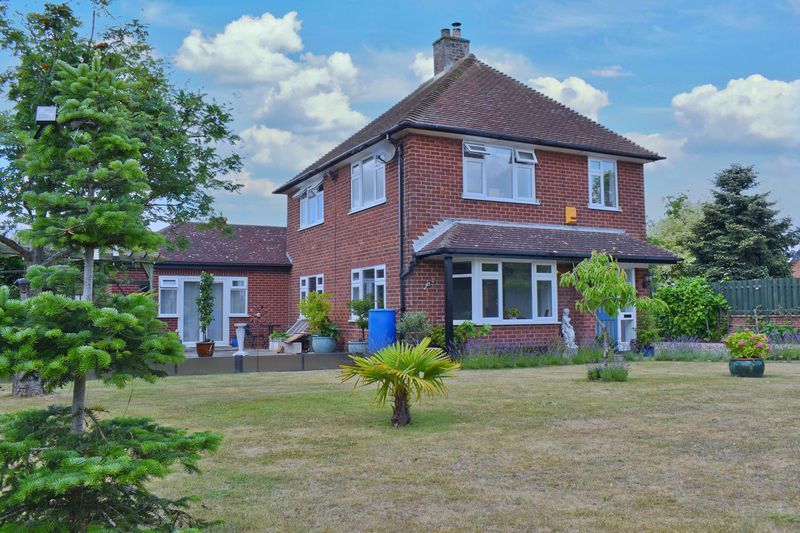 Property photo 1 of 25 Photo 27