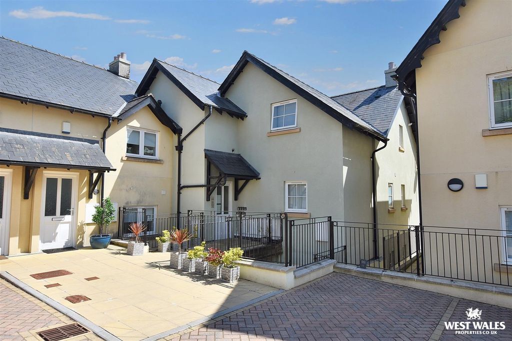 Additional image 4 of 2 bed flat for saleSt. Brides Hill, Saundersfoot SA69
