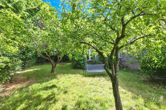 Property photo 3 of 27 Picture No. 28