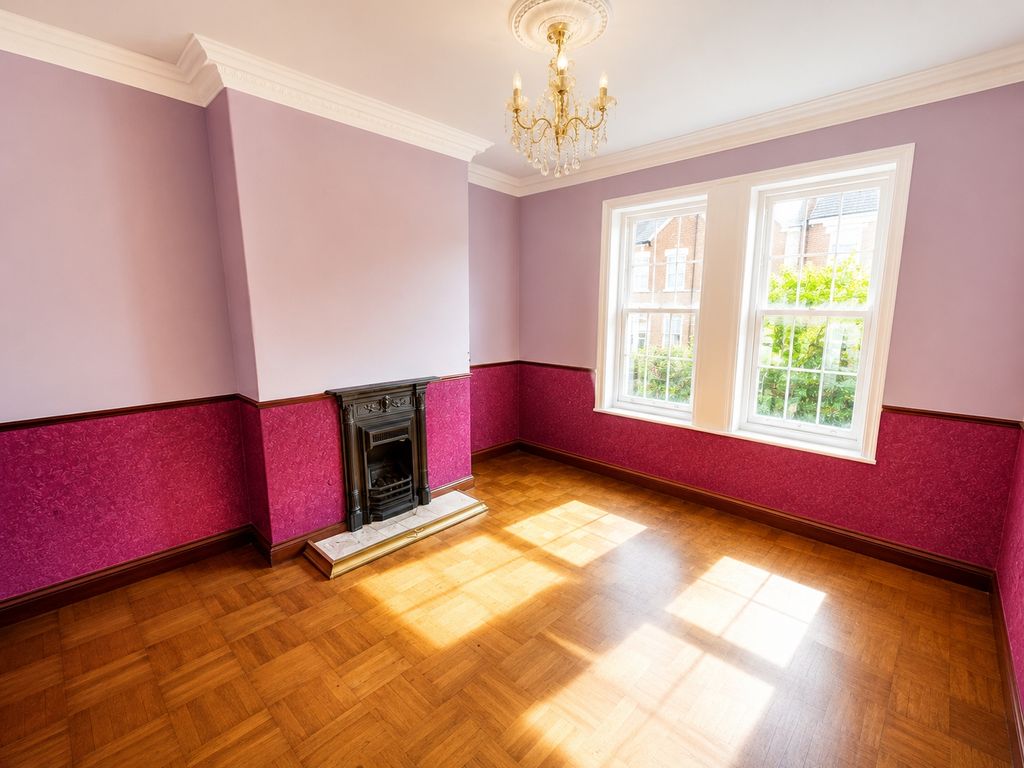 Property photo 3 of 19 Picture No. 17