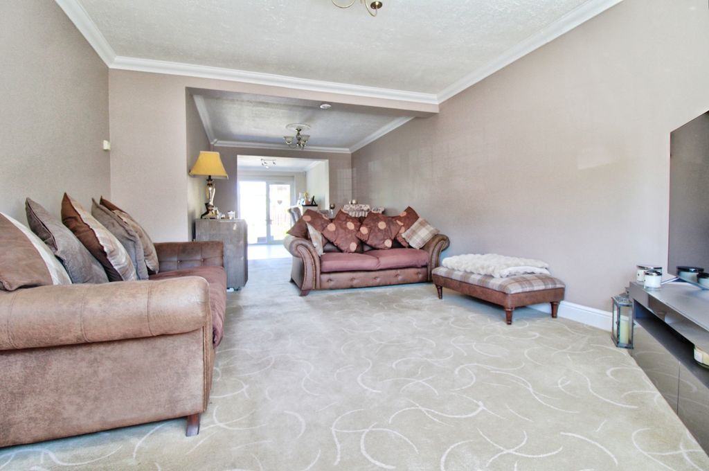 Property photo 3 of 32 10