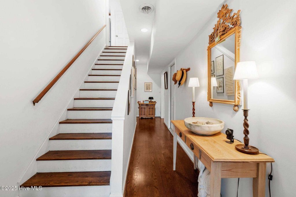 Property photo 1 of 2 <Alttext/>