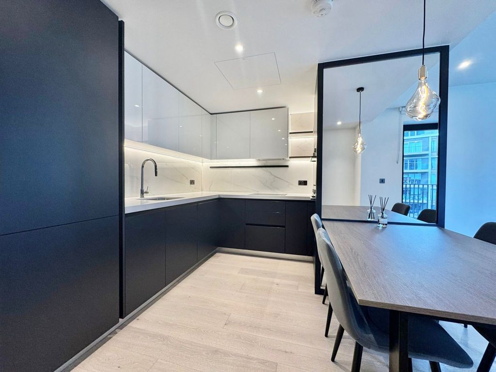 Property photo 3 of 18 Gallery