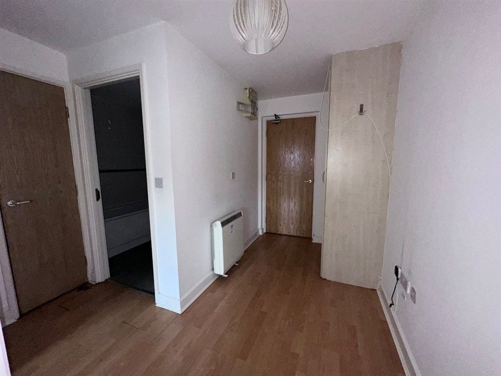 Property photo 3 of 6