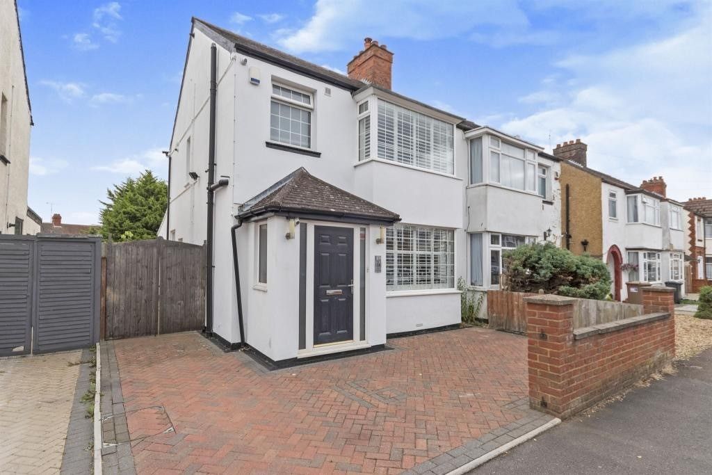 Property photo 1 of 9 2715601