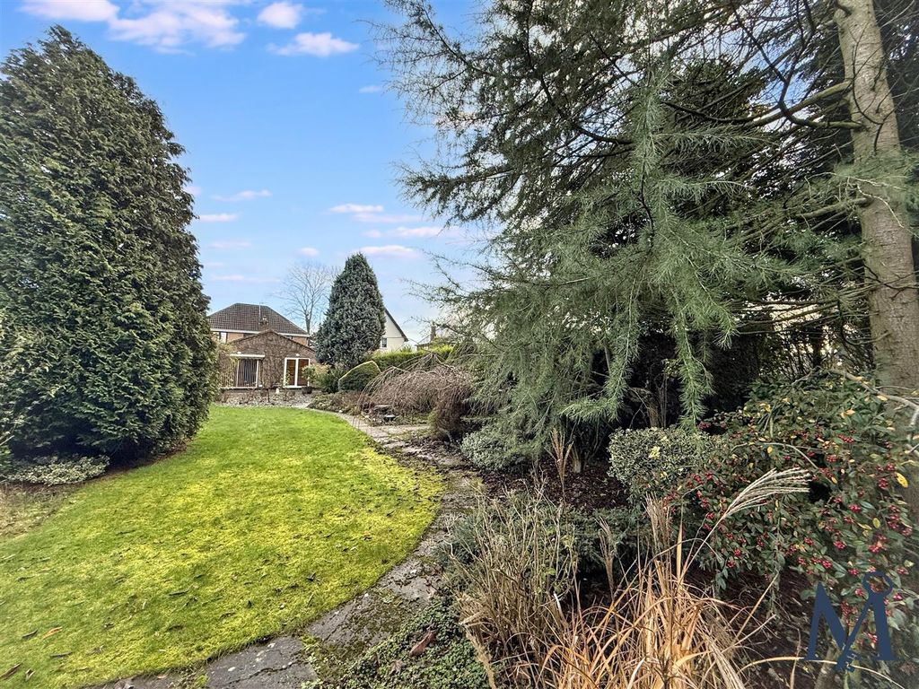 Property photo 2 of 25 Rear Garden