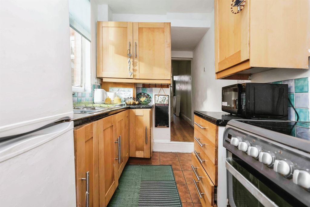 Property photo 2 of 17