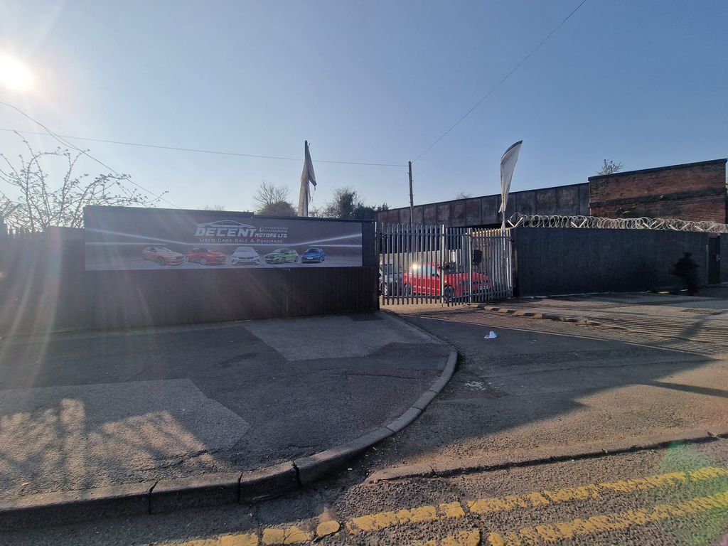 Property photo 3 of 5