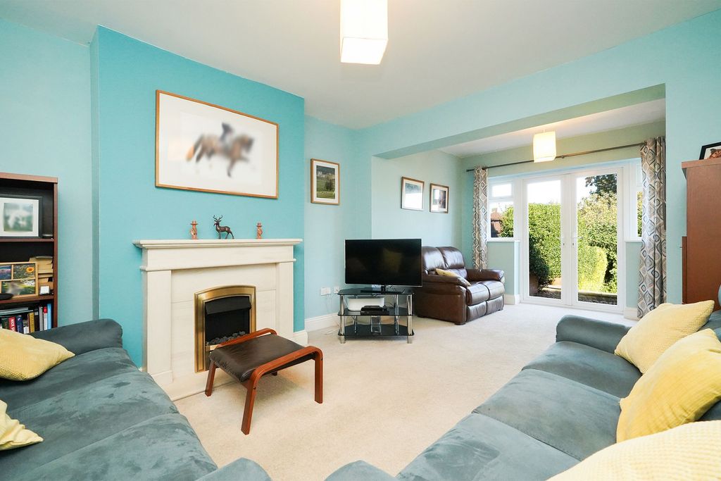 Property photo 2 of 22