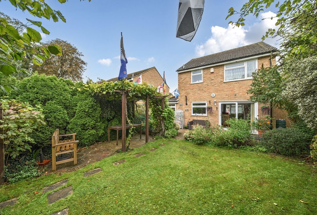 Property photo 2 of 13 1353726-21-68Cade...