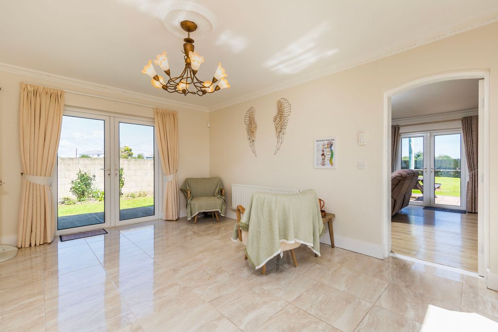 Property photo 2 of 48