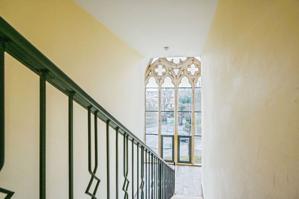 Property photo 3 of 19 Pbox-Img.Jpg