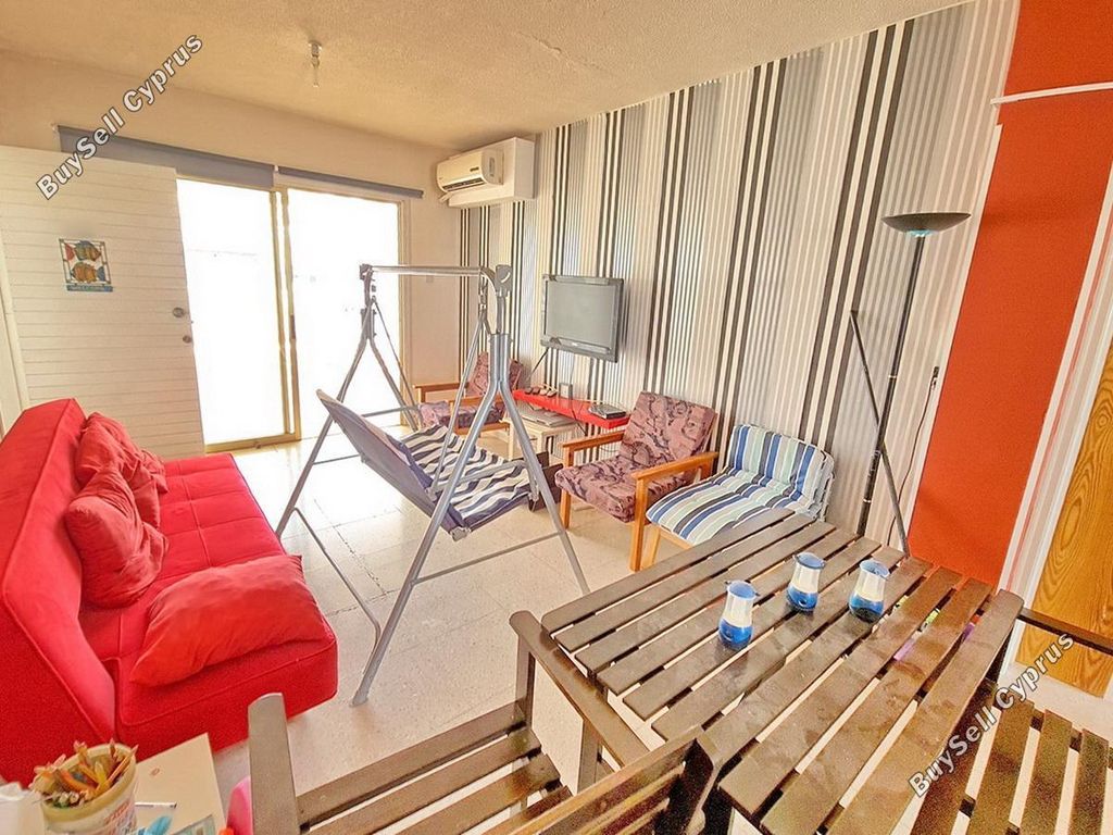 Property photo 3 of 24