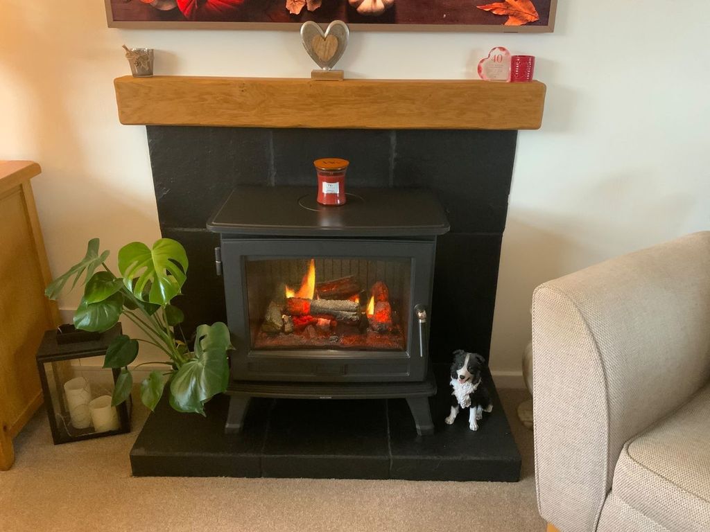 Property photo 2 of 33