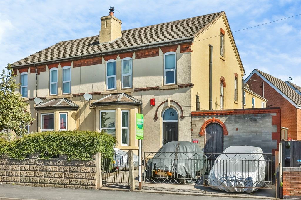 Property photo 1 of 32