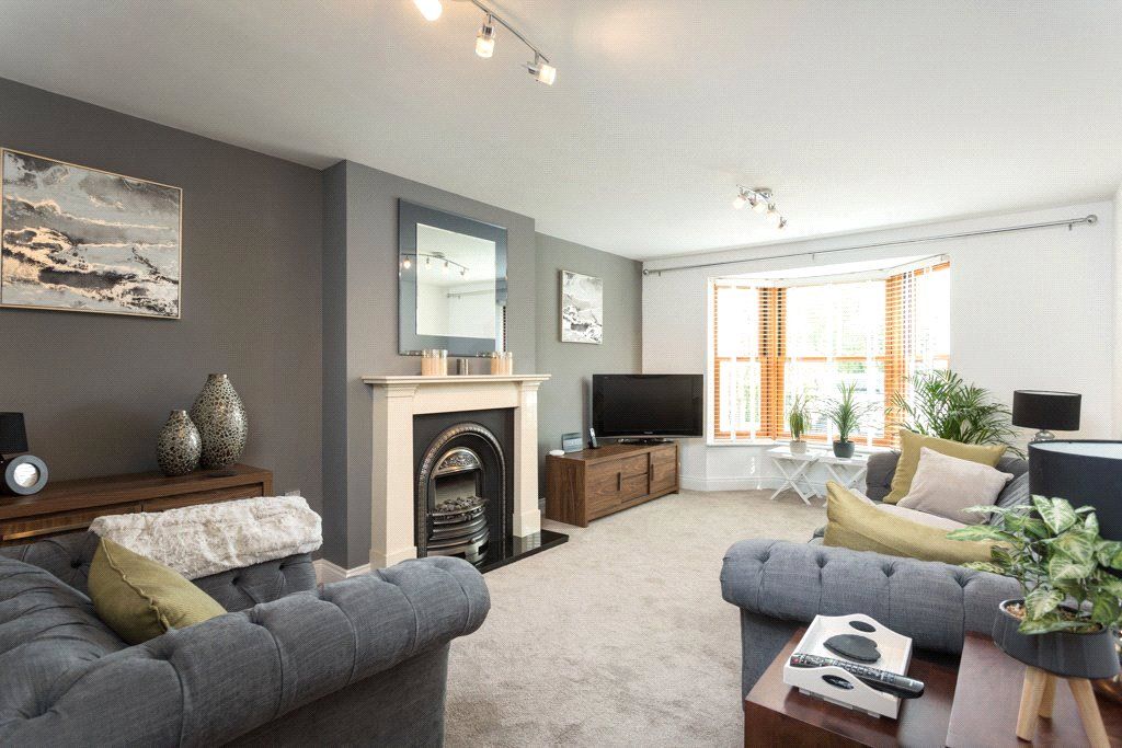 Property photo 2 of 20 Sitting Room