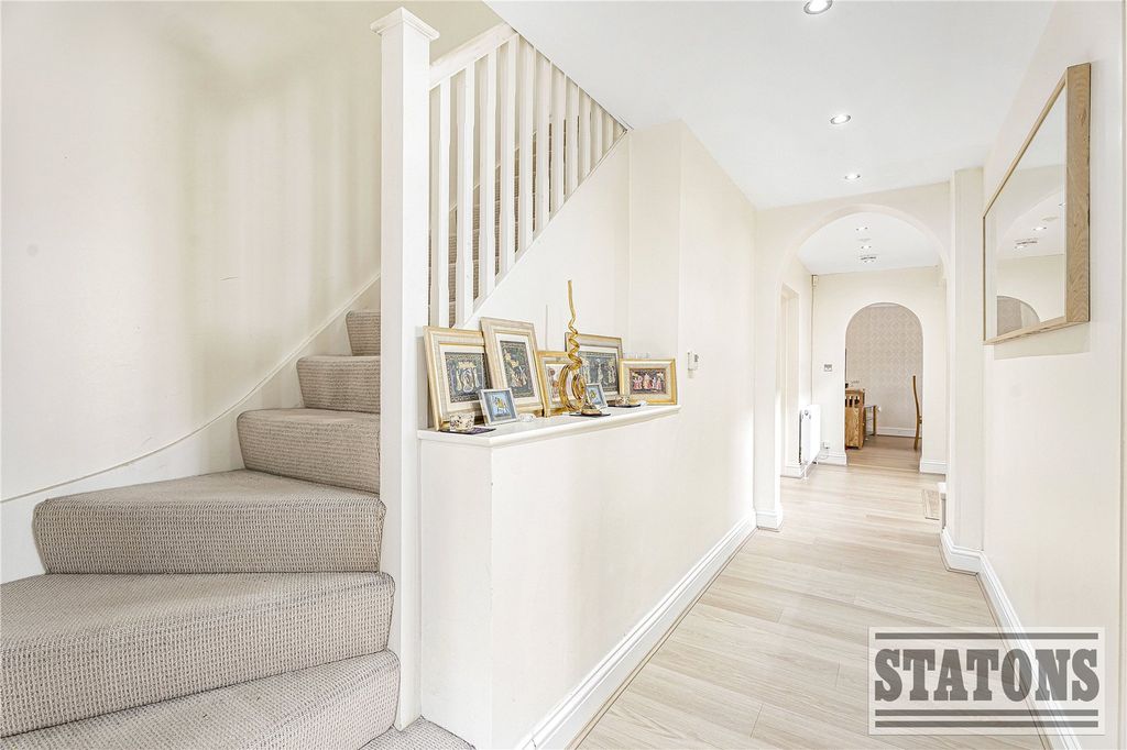 Property photo 3 of 24 Picture No. 67
