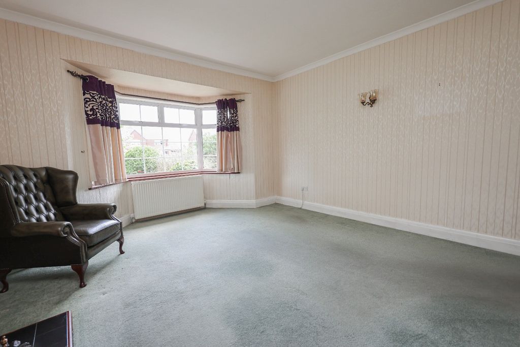 Property photo 2 of 26 4258521