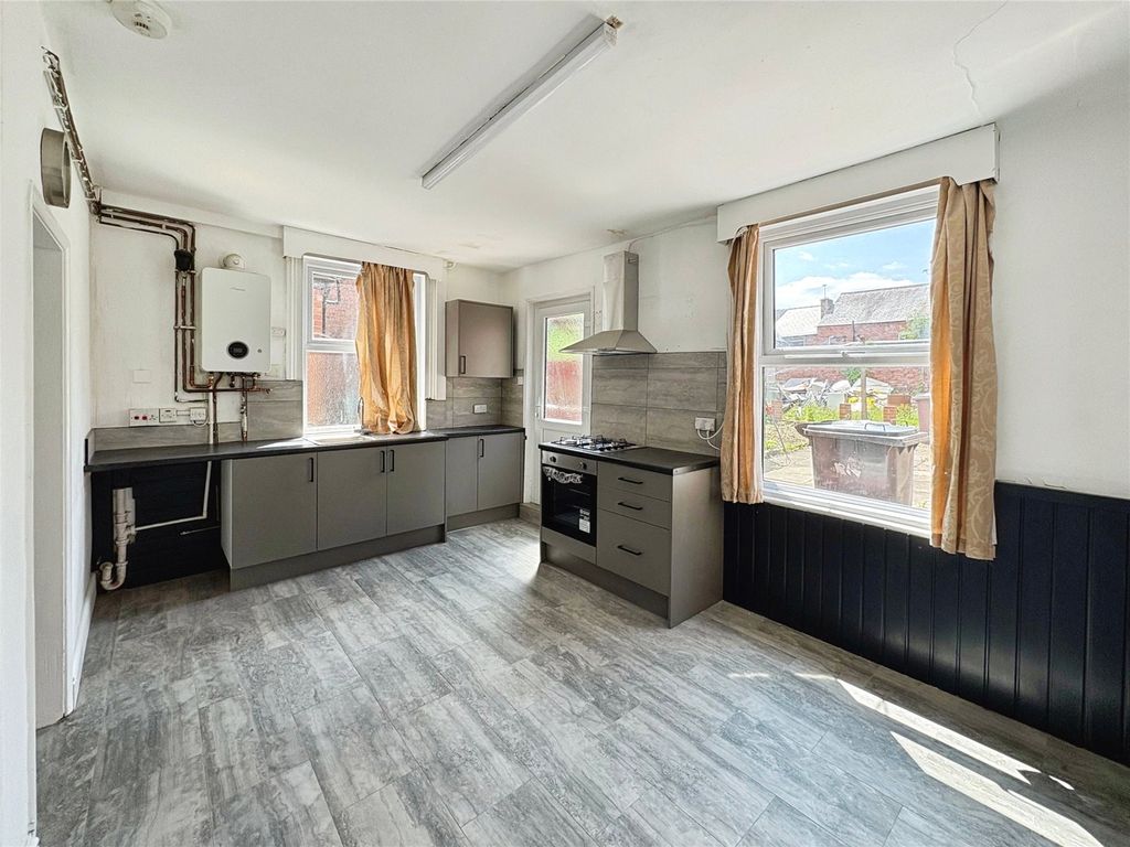 Property photo 1 of 12 Picture No. 02