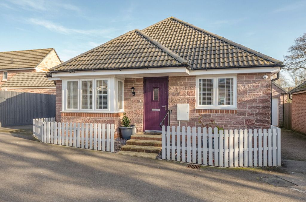 Property photo 1 of 19 Front