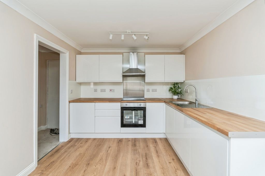 Property photo 2 of 11 Pbox-Img.Jpg