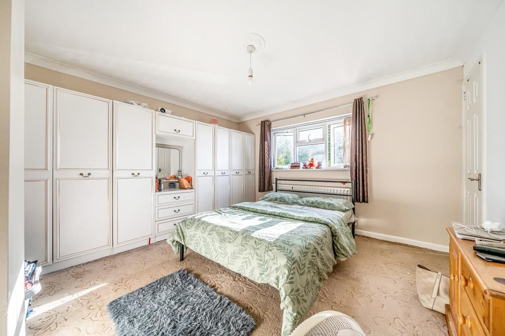 Property photo 3 of 10 Bedroom