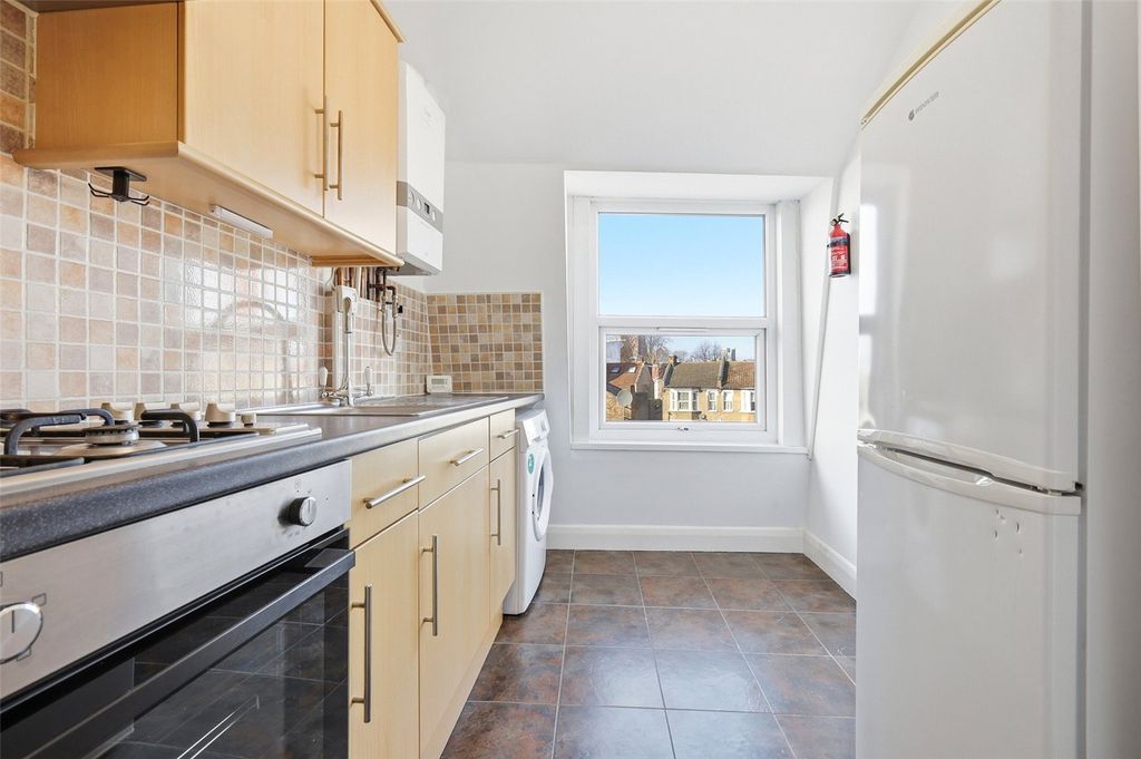 Property photo 2 of 7 Picture No. 01