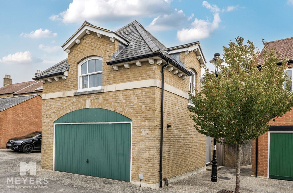 Property photo 3 of 16