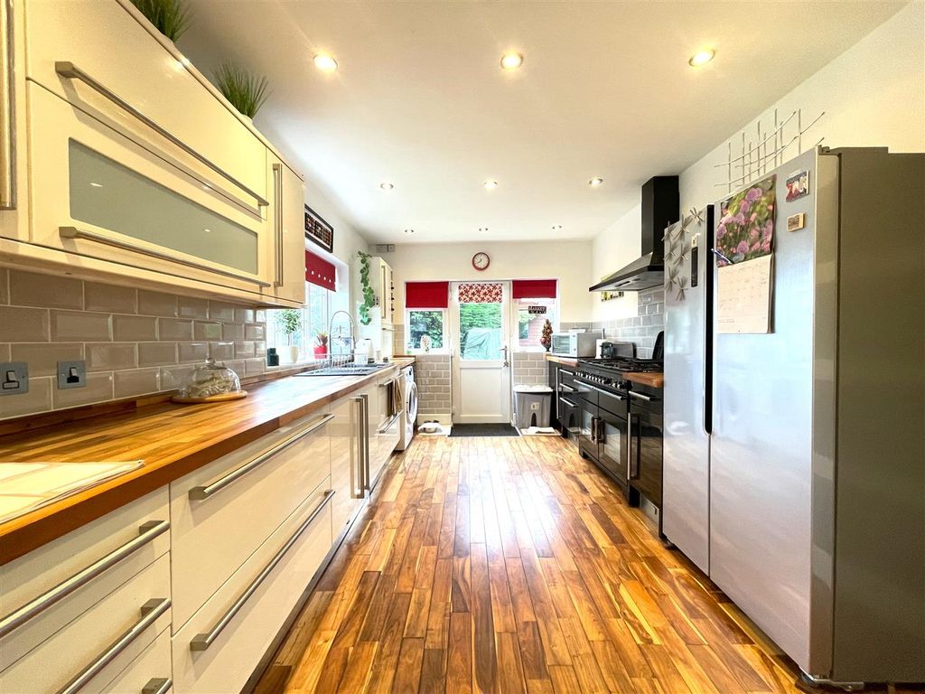 Property photo 3 of 29 Img_0931.Jpg
