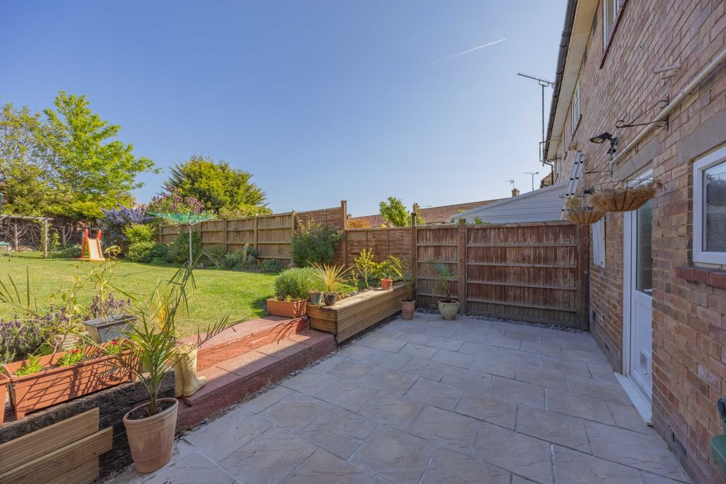 Property photo 2 of 14 Ewemove Taunton Baldwin Road (3)