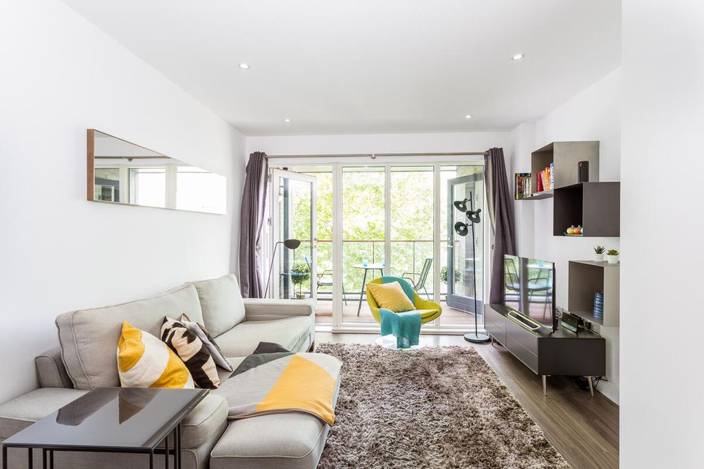 Property photo 1 of 28 Flat 14, The Porter Building, 130 Spa Road, Bermon