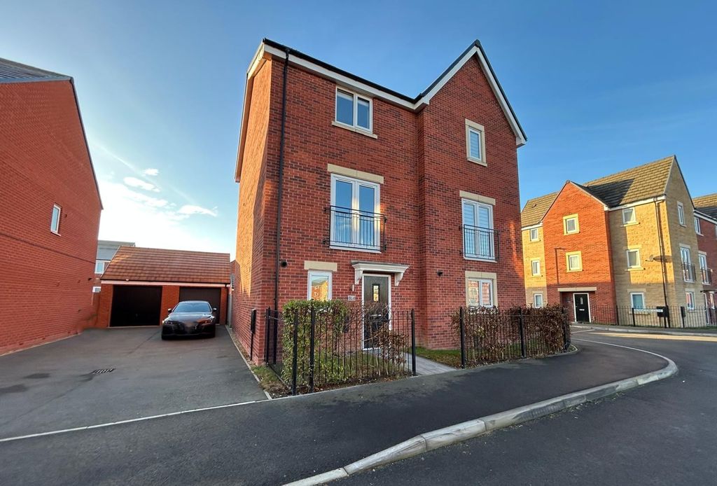 Property photo 1 of 21