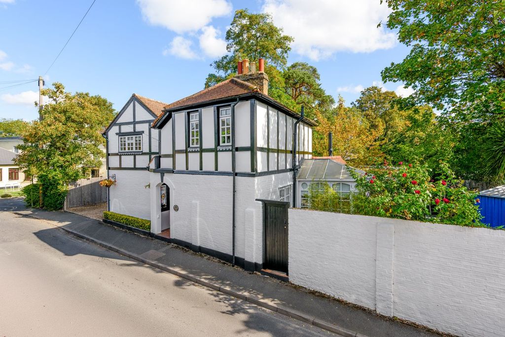 Property photo 1 of 23
