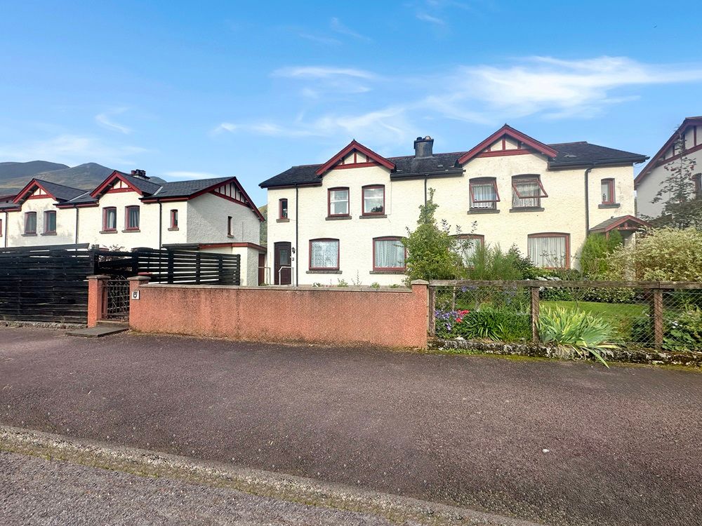 Property photo 2 of 31