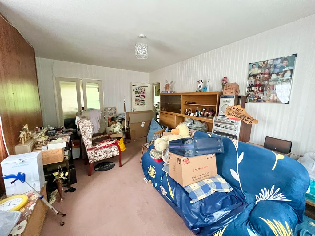 Property photo 2 of 12 Img_1521