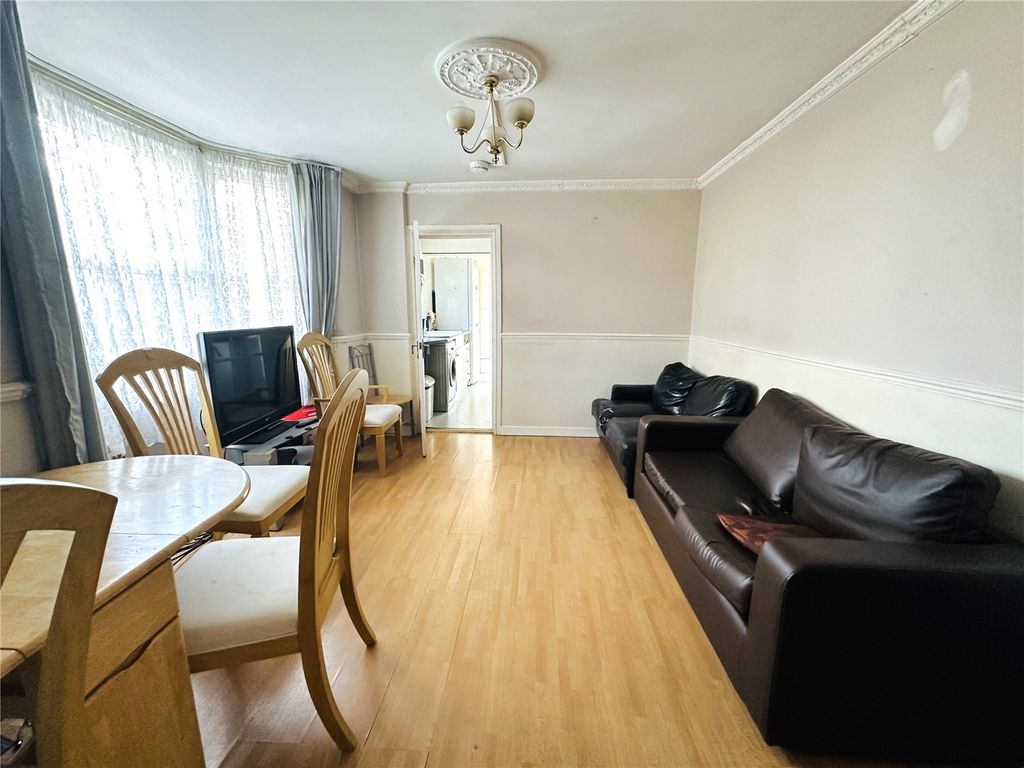 Property photo 2 of 9 Picture No. 03