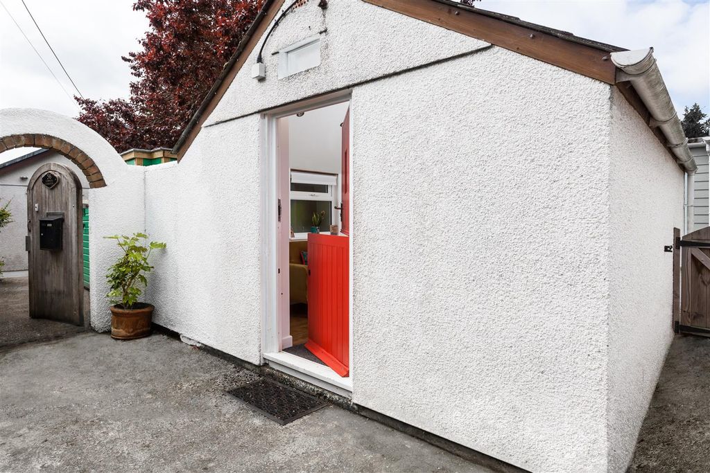 Property photo 3 of 25 Detched Annexe
