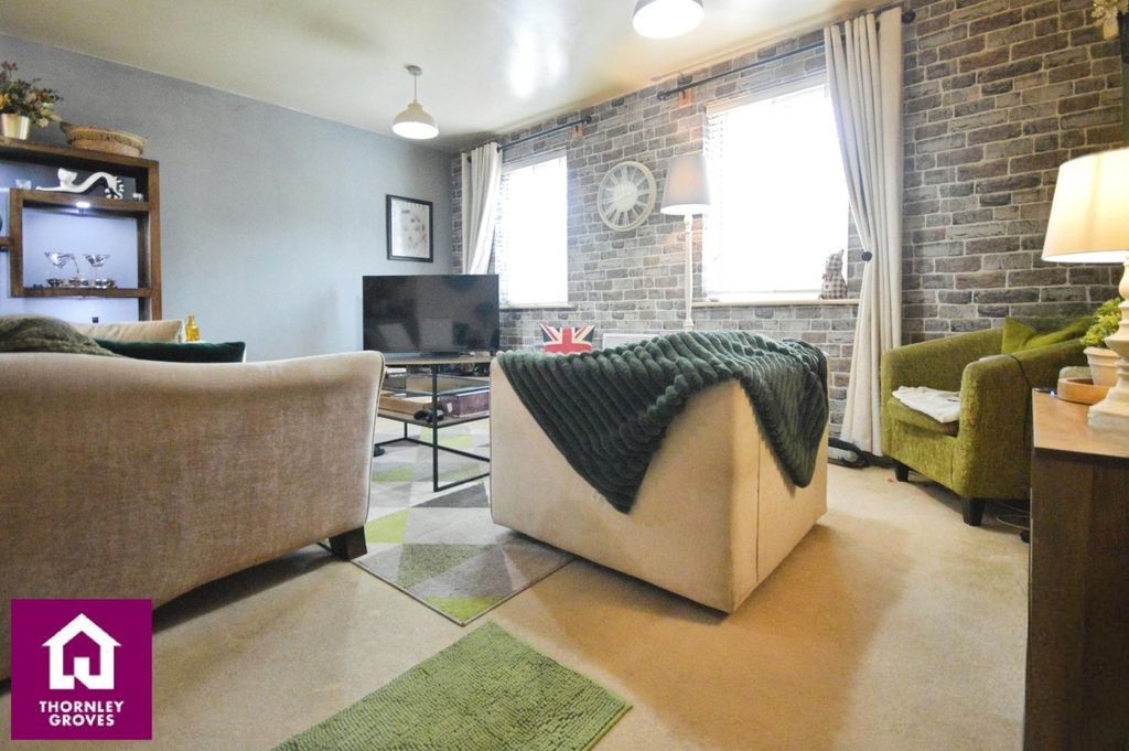 Property photo 2 of 6 Living Room