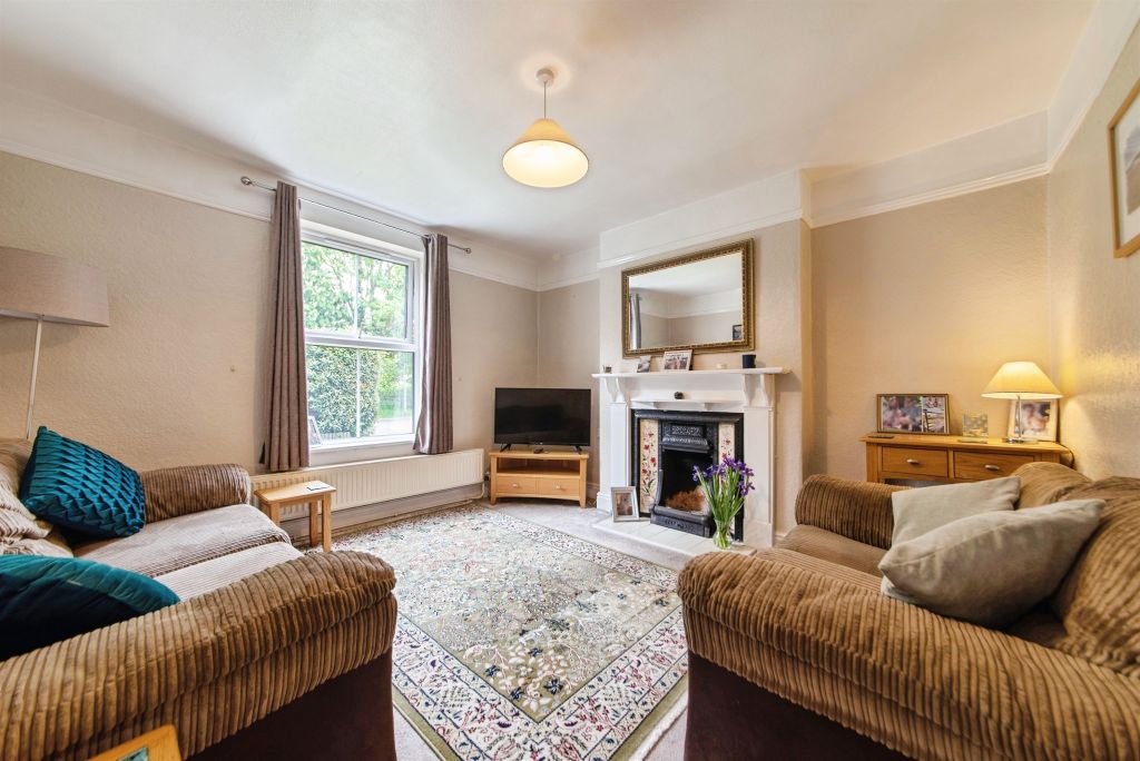 Property photo 2 of 26