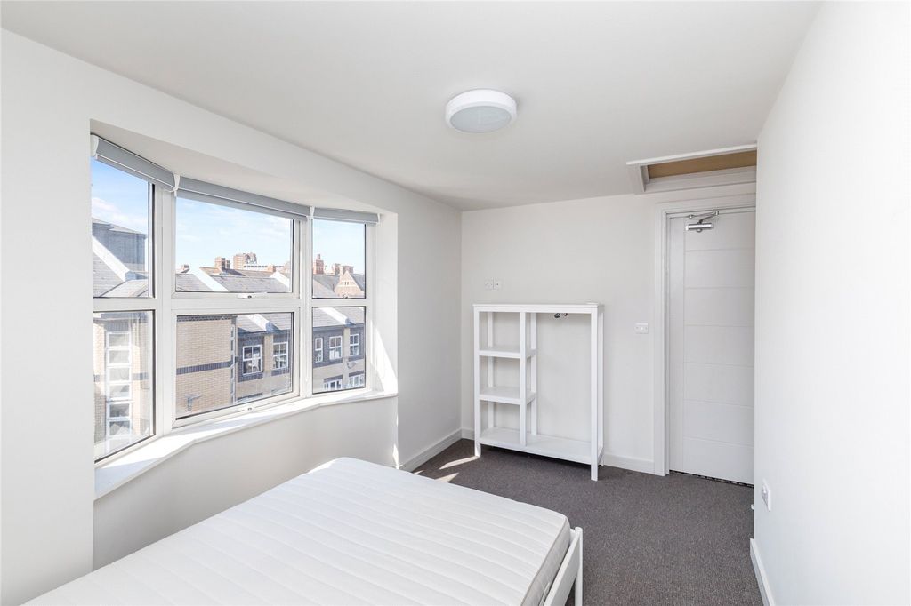 Property photo 1 of 7 Picture No. 06