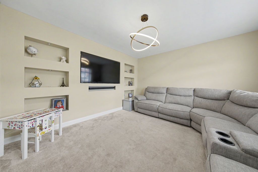 Property photo 2 of 26 Living Room