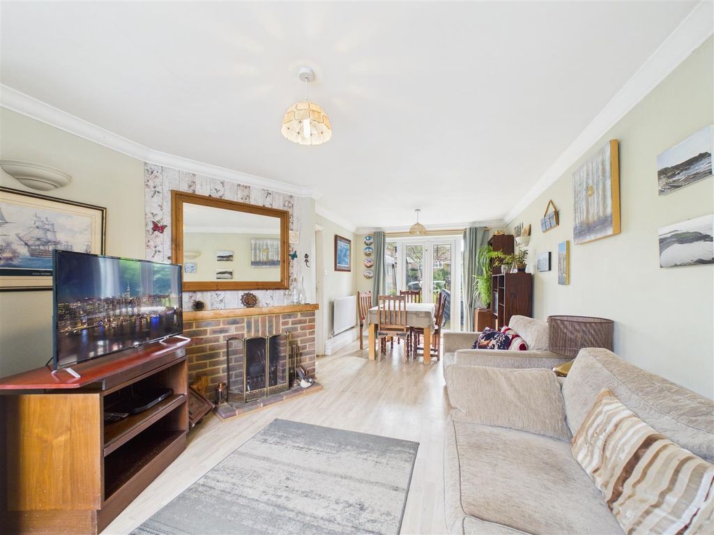 Property photo 2 of 14