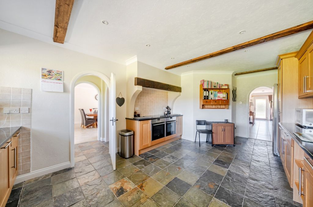 Additional image 10 of 5 bed bungalow for saleAylesby, Grimsby, Lincolnshire DN37