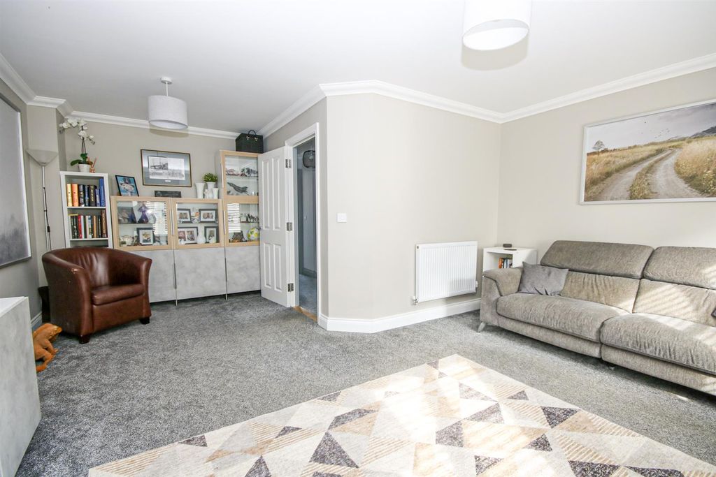 Property photo 3 of 23 14-Img_8263.Jpg