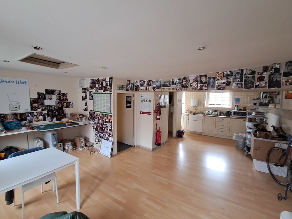 Property photo 2 of 5 Photo 2