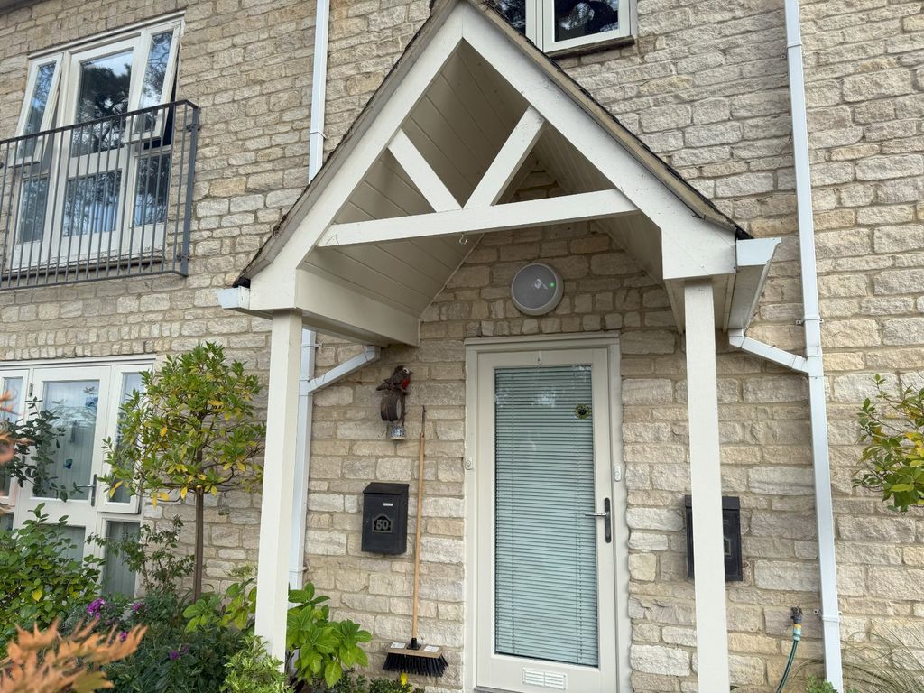 Property photo 3 of 20 Entrance