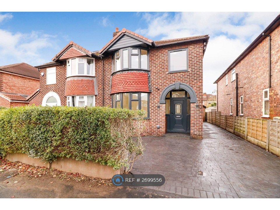 Property photo 2 of 20