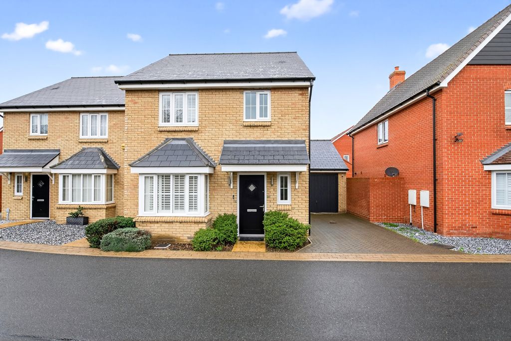 Property photo 2 of 20