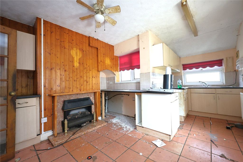 Property photo 2 of 18 Picture No. 01